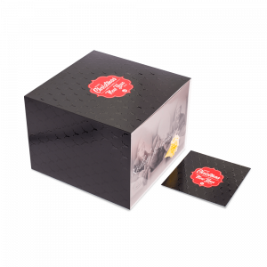 Fleurolle Deluxe-Box mit Logo-Gravur auf Holzbrettchen und einem Tête de Moine Réserve